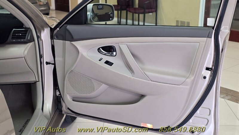2007 Toyota Camry Hybrid - Photo 12 - San Diego, CA 92126