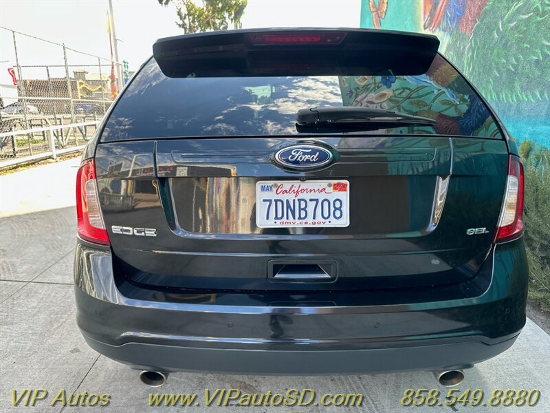 2011 Ford Edge SEL photo 2