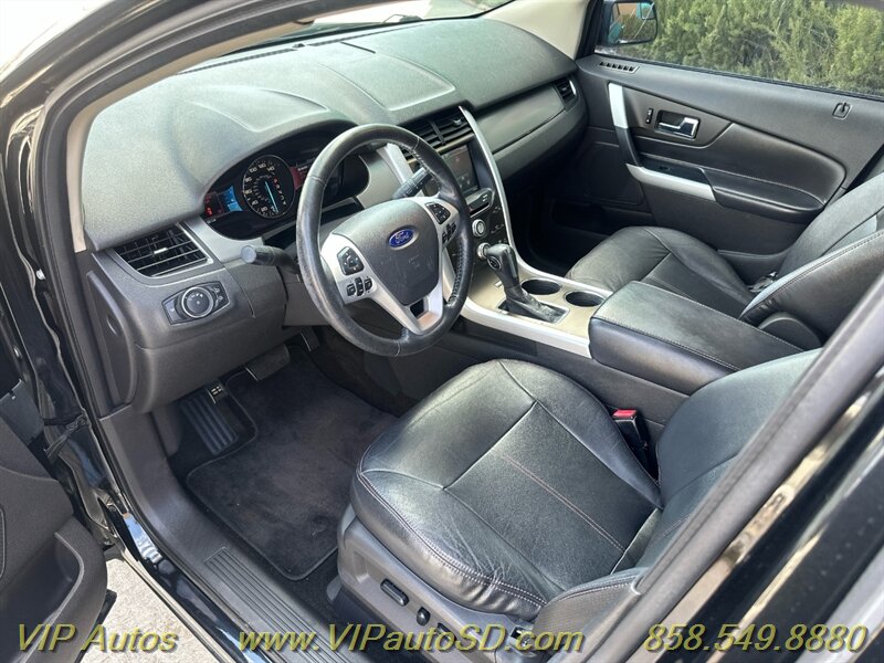 2011 Ford Edge SEL photo 4