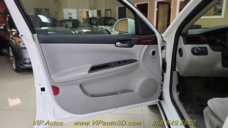2006 Chevrolet Impala LT - Photo 11 - San Diego, CA 92126