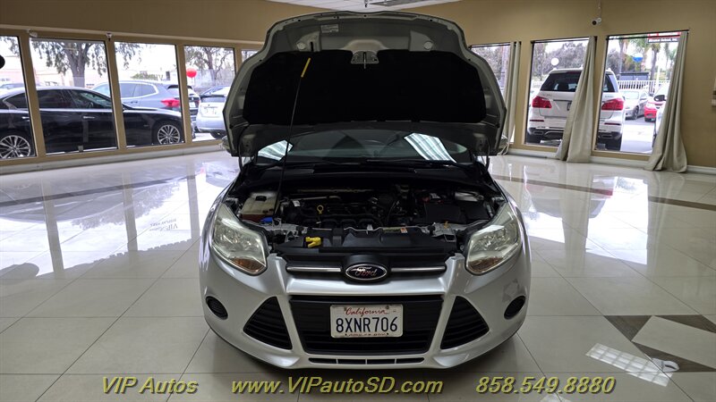 2014 Ford Focus SE - Photo 8 - San Diego, CA 92126