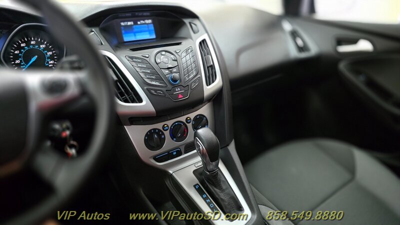 2014 Ford Focus SE - Photo 19 - San Diego, CA 92126