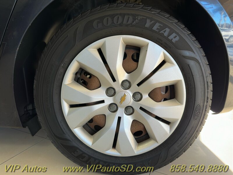 2016 Chevrolet Cruze Limited LS Auto - Photo 6 - San Diego, CA 92126