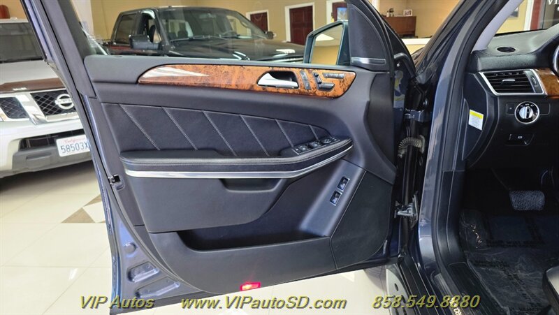 2013 Mercedes-Benz GL 550 4MATIC - Photo 11 - San Diego, CA 92126