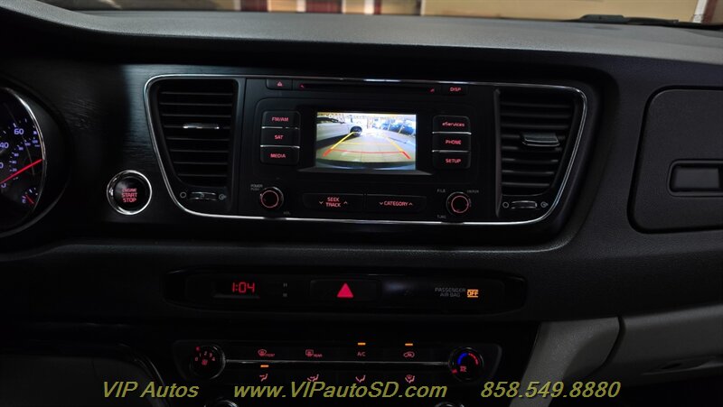 2017 Kia Sedona LX - Photo 24 - San Diego, CA 92126