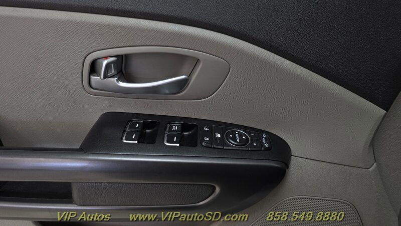 2017 Kia Sedona LX - Photo 25 - San Diego, CA 92126