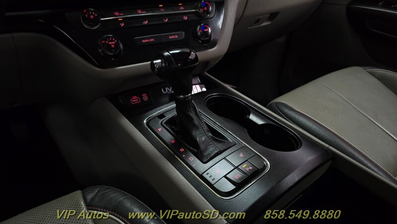 2017 Kia Sedona LX - Photo 21 - San Diego, CA 92126