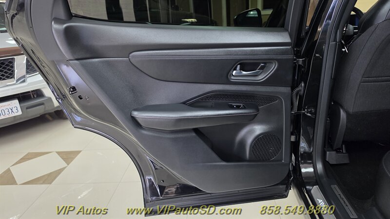 2024 Nissan Ariya Engage e-4ORCE - Photo 12 - San Diego, CA 92126