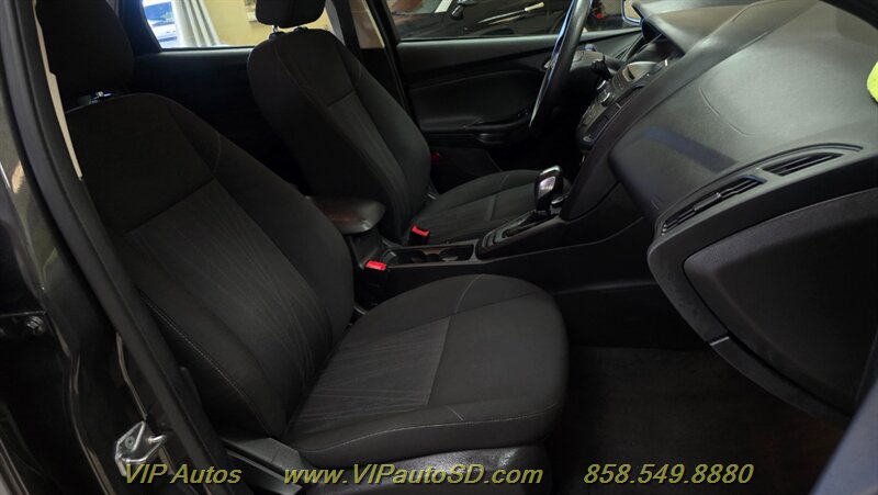 2015 Ford Focus SE - Photo 15 - San Diego, CA 92126