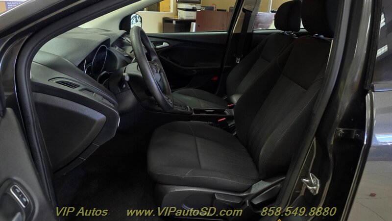 2015 Ford Focus SE - Photo 14 - San Diego, CA 92126