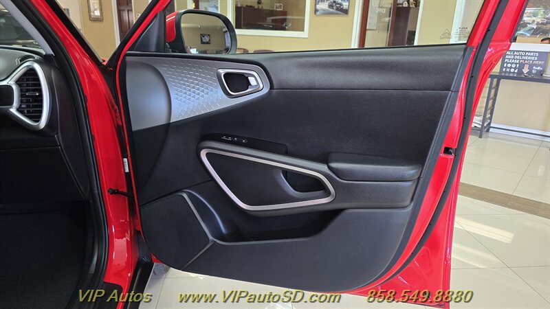 2023 Kia Soul LX - Photo 12 - San Diego, CA 92126