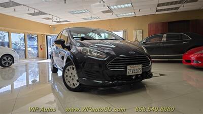 2015 Ford Fiesta S Sedan