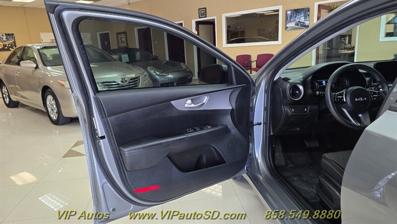 2022 Kia Forte LXS - Photo 11 - San Diego, CA 92126