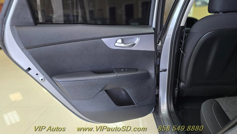 2022 Kia Forte LXS - Photo 13 - San Diego, CA 92126