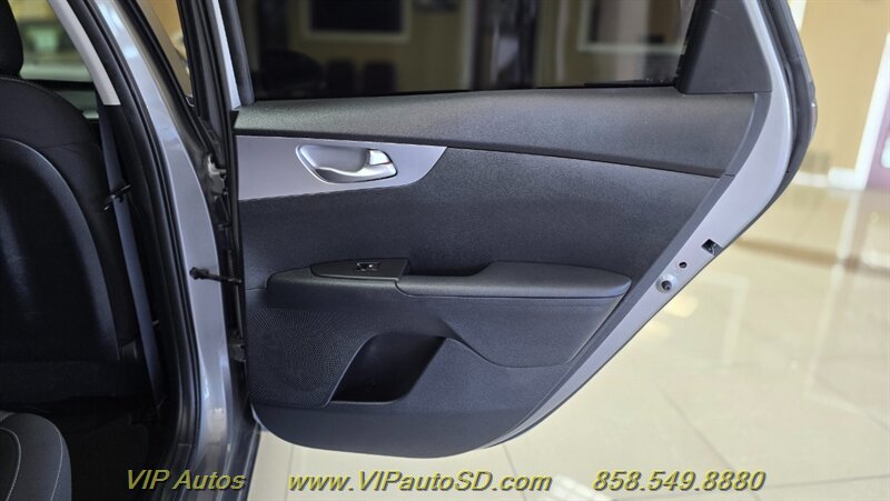 2022 Kia Forte LXS - Photo 14 - San Diego, CA 92126
