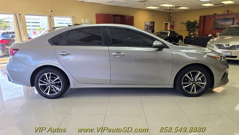 2022 Kia Forte LXS - Photo 5 - San Diego, CA 92126