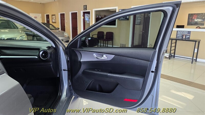 2022 Kia Forte LXS - Photo 12 - San Diego, CA 92126
