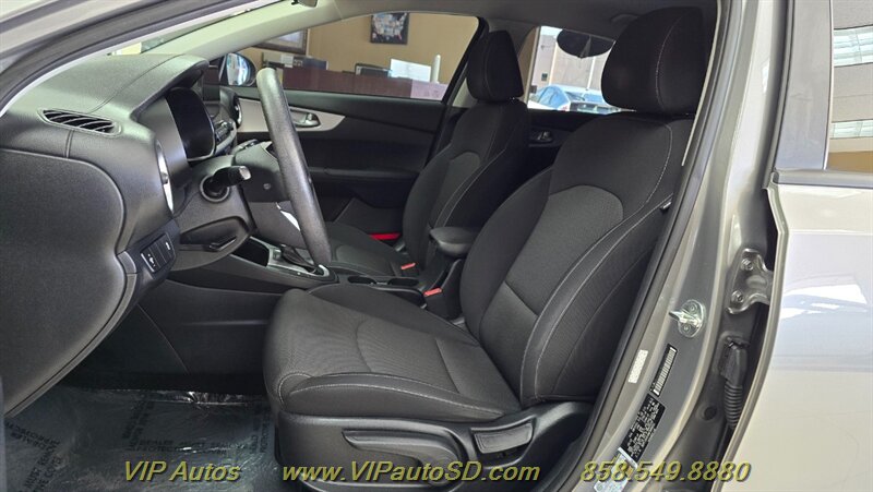 2022 Kia Forte LXS - Photo 15 - San Diego, CA 92126