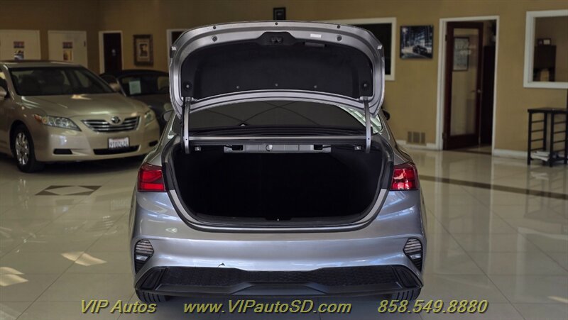 2022 Kia Forte LXS - Photo 10 - San Diego, CA 92126