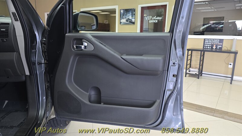 2007 Nissan Frontier SE - Photo 11 - San Diego, CA 92126