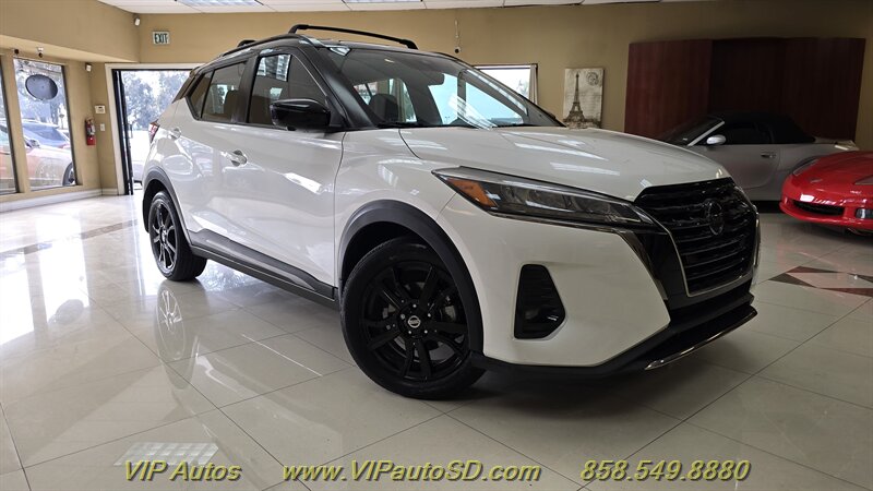 2021 Nissan Kicks SR