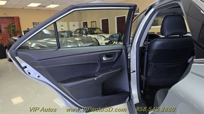 2017 Toyota Camry XLE V6 - Photo 13 - San Diego, CA 92126