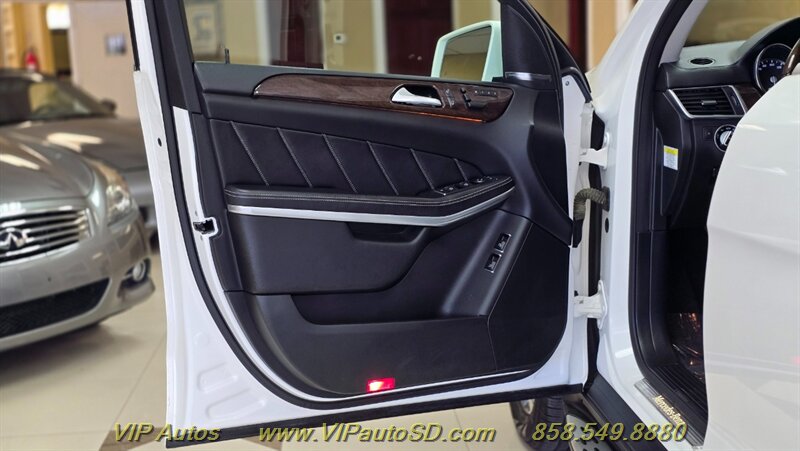 2013 Mercedes-Benz GL 450 4MATIC - Photo 11 - San Diego, CA 92126