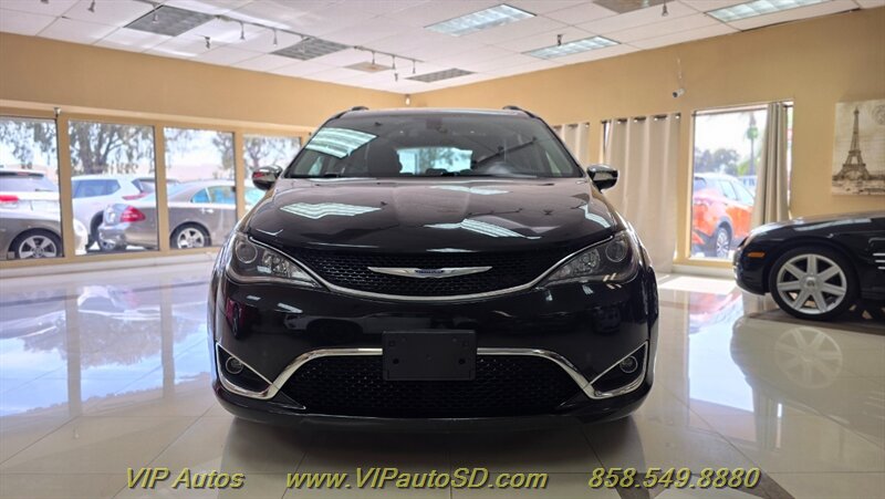 2019 Chrysler Pacifica Limited - Photo 10 - San Diego, CA 92126