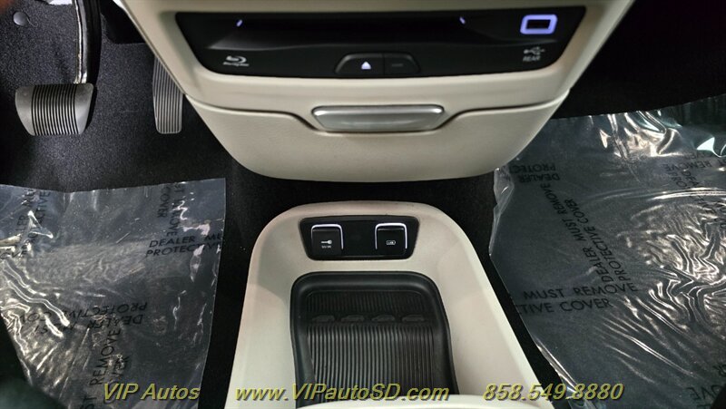 2019 Chrysler Pacifica Limited - Photo 29 - San Diego, CA 92126