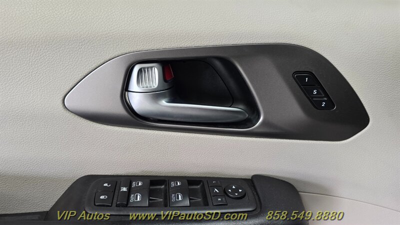 2019 Chrysler Pacifica Limited - Photo 25 - San Diego, CA 92126