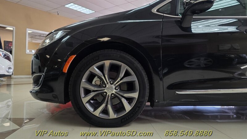 2019 Chrysler Pacifica Limited - Photo 39 - San Diego, CA 92126