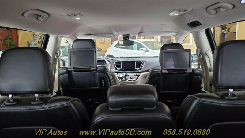 2019 Chrysler Pacifica Limited - Photo 17 - San Diego, CA 92126