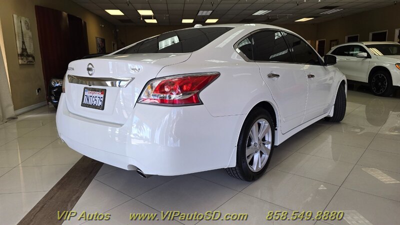 2015 Nissan Altima 2.5 SV - Photo 4 - San Diego, CA 92126