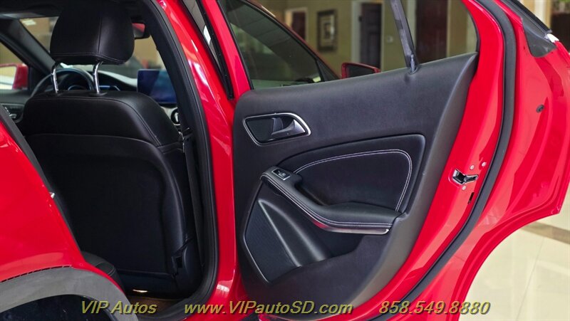 2020 Mercedes-Benz GLA GLA 250 - Photo 16 - San Diego, CA 92126