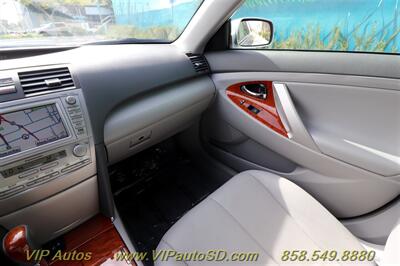 2011 Toyota Camry XLE V6   - Photo 28 - San Diego, CA 92104