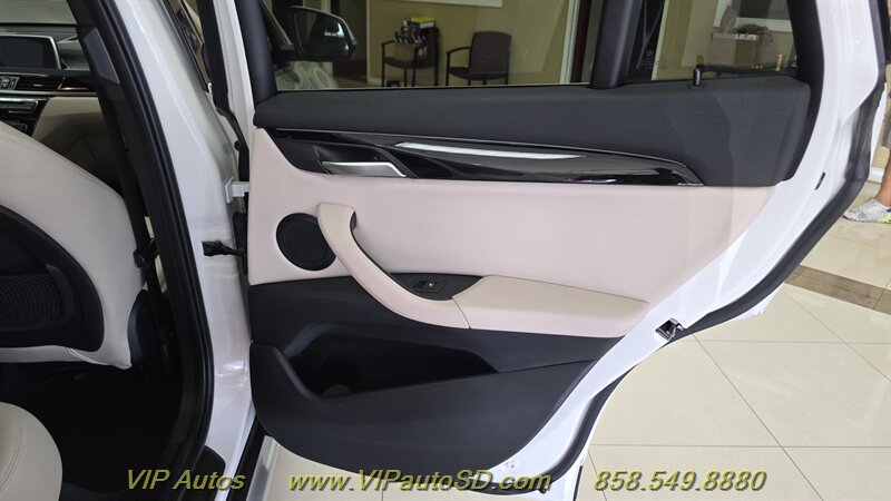 2019 BMW X1 sDrive28i - Photo 14 - San Diego, CA 92126