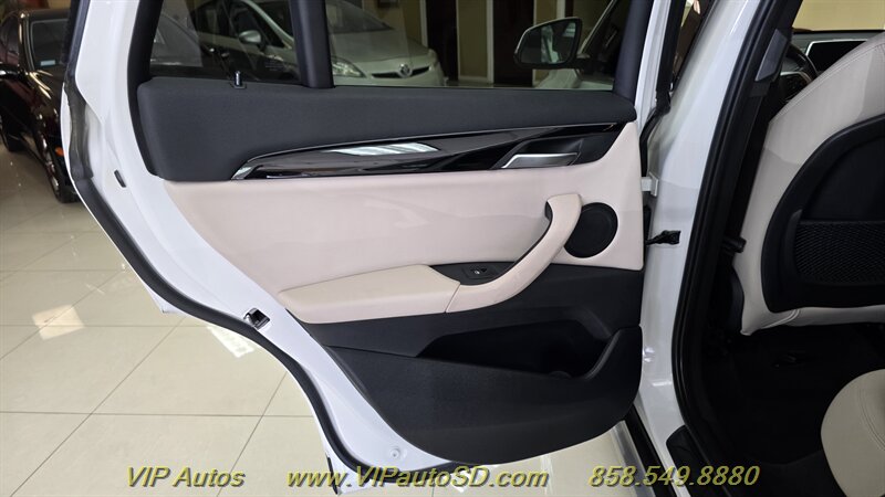 2019 BMW X1 sDrive28i - Photo 13 - San Diego, CA 92126