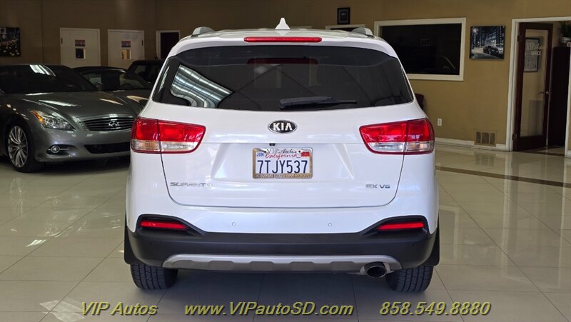 2016 Kia Sorento EX V6 - Photo 7 - San Diego, CA 92126