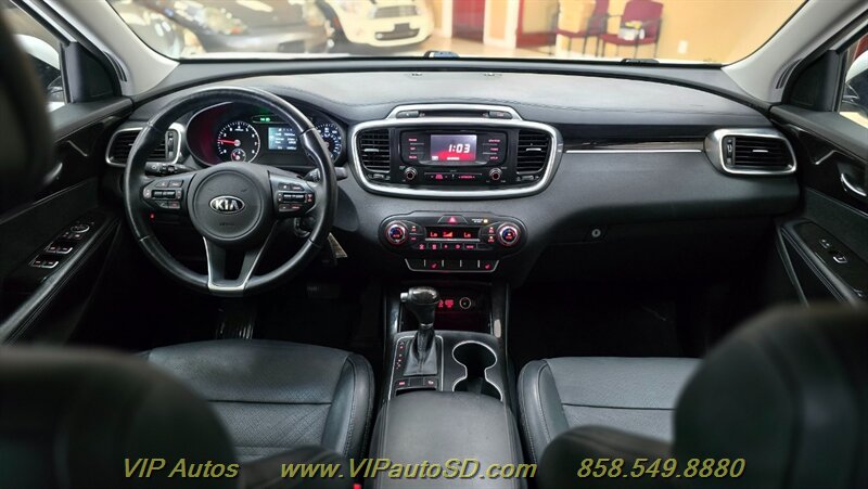 2016 Kia Sorento EX V6 - Photo 17 - San Diego, CA 92126