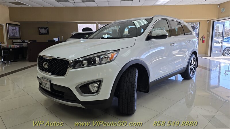 2016 Kia Sorento EX V6 - Photo 2 - San Diego, CA 92126