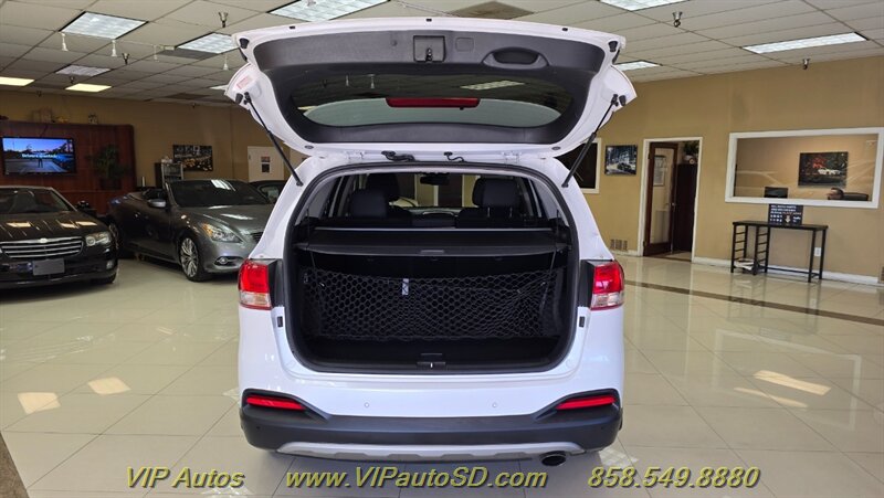 2016 Kia Sorento EX V6 - Photo 9 - San Diego, CA 92126