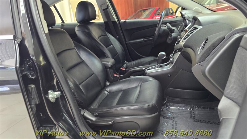 2012 Chevrolet Cruze LT - Photo 16 - San Diego, CA 92126