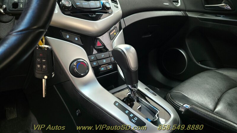 2012 Chevrolet Cruze LT - Photo 19 - San Diego, CA 92126