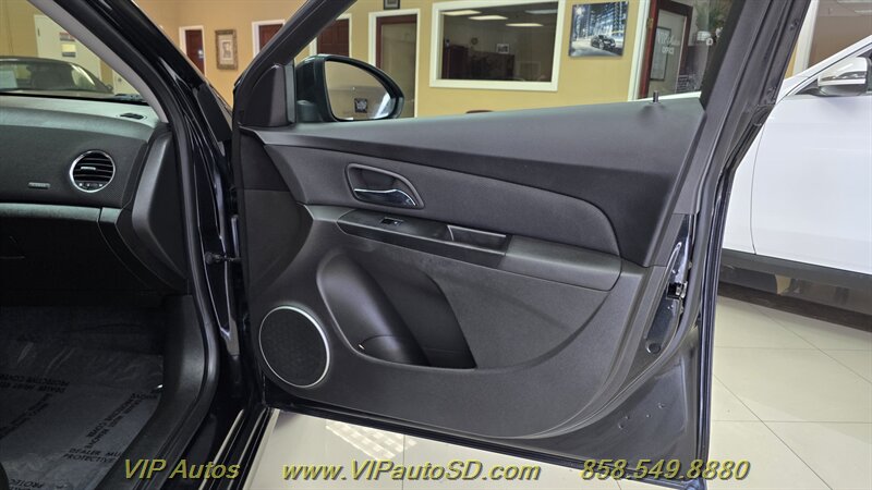 2012 Chevrolet Cruze LT - Photo 12 - San Diego, CA 92126