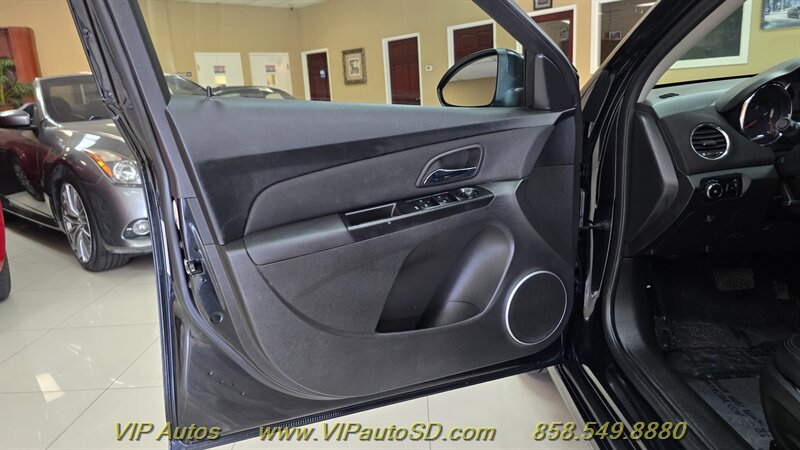 2012 Chevrolet Cruze LT - Photo 11 - San Diego, CA 92126