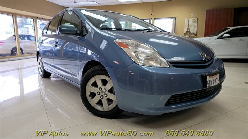 2005 Toyota Prius LE's photo