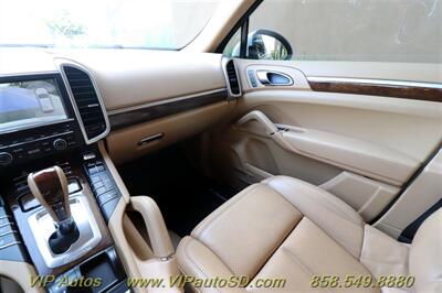 2011 Porsche Cayenne S   - Photo 30 - San Diego, CA 92104