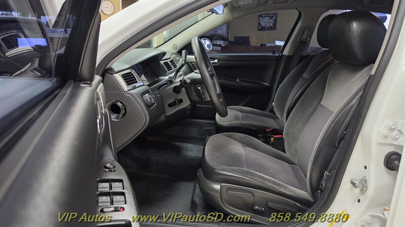 2016 Chevrolet Impala Limited UNMARKED POLICE - Photo 12 - San Diego, CA 92126