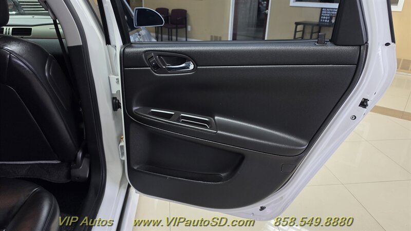 2016 Chevrolet Impala Limited UNMARKED POLICE - Photo 11 - San Diego, CA 92126