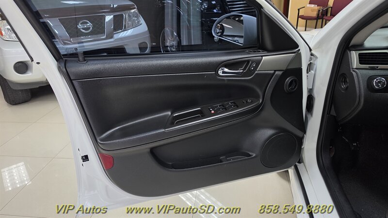 2016 Chevrolet Impala Limited UNMARKED POLICE - Photo 8 - San Diego, CA 92126